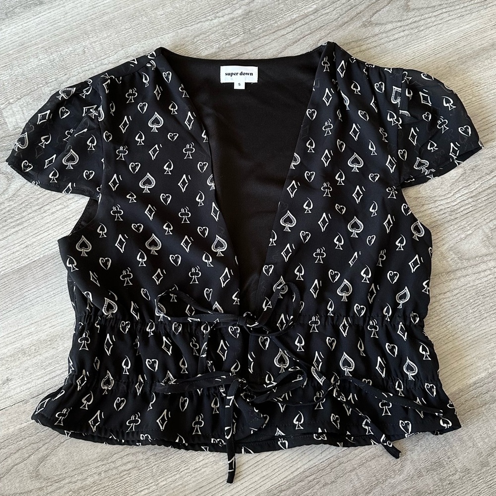Superdown Black Tie Front Top